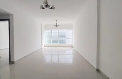 Apartment - 1 Bedroom - 2 Bathrooms for rent in New Al Taawun Road - Al Taawun - Sharjah