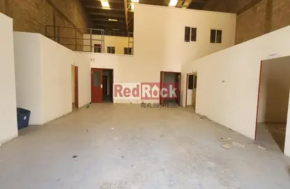 Empty Room image for: Warehouse - Studio - 1 Bathroom for rent in Jebel Ali Industrial - Jebel Ali - Dubai, Image 1