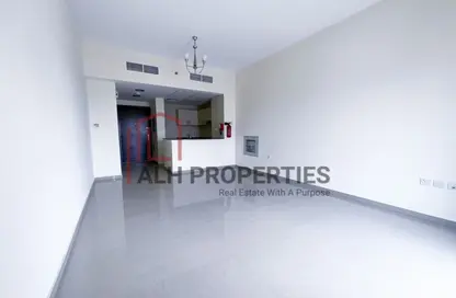 Apartment - 1 Bathroom for rent in UniEstate Sports Tower - Dubai Sports City - Dubai