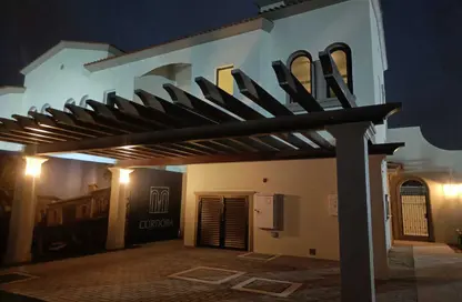 Villa - 5 Bedrooms - 6 Bathrooms for sale in Bloom Living - Zayed City (Khalifa City C) - Khalifa City - Abu Dhabi
