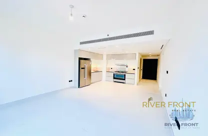Apartment - 3 Bedrooms - 4 Bathrooms for rent in Marina Vista - EMAAR Beachfront - Dubai Harbour - Dubai