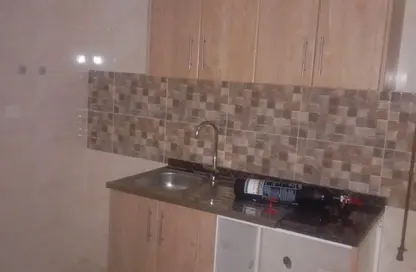 شقة - 2 غرف نوم - 1 حمام للايجار في المجرة - الشرق - الشارقة