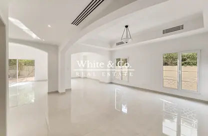 Villa - 3 Bedrooms - 4 Bathrooms for rent in Meadows 1 - Meadows - Dubai