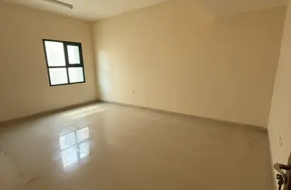 Apartment - 2 Bedrooms - 2 Bathrooms for rent in Al Faseel - Fujairah