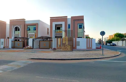 Villa - 5 Bedrooms - 7 Bathrooms for sale in Al Mowaihat 3 - Al Mowaihat - Ajman