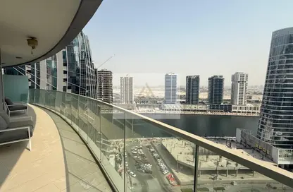 شقة - 2 غرف نوم - 3 حمامات للايجار في داماك ماجستين - الخليج التجاري - دبي
