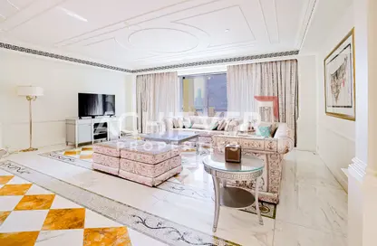 Apartment - 2 Bedrooms - 3 Bathrooms for rent in Palazzo Versace - Culture Village - Dubai