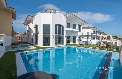 Villa - 4 Bedrooms - 5 Bathrooms for sale in Garden Homes Frond L - Garden Homes - Palm Jumeirah - Dubai