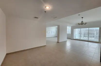 Apartment - 3 Bedrooms - 4 Bathrooms for rent in Burj Al Nujoom - Downtown Dubai - Dubai