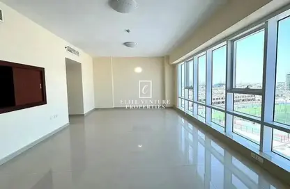 Apartment - 3 Bedrooms - 4 Bathrooms for rent in Golden Sands Tower - Al Barsha 1 - Al Barsha - Dubai