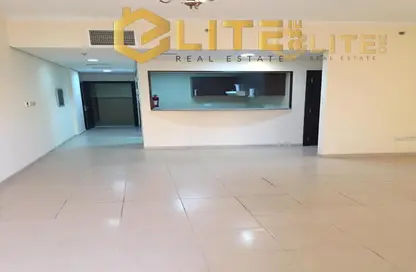 Apartment - 2 Bedrooms - 3 Bathrooms for sale in Mazaya 28 - Queue Point - Dubai Land - Dubai