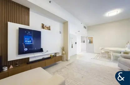 شقة - 2 غرف نوم - 3 حمامات للبيع في فيزول ريزيدنس - الخليج التجاري - دبي