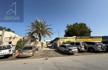 مستودع - استوديو - 8 حمامات للبيع في المنطقة الصناعية رقم 4 - المنطقة الصناعية بالشارقة - الشارقة