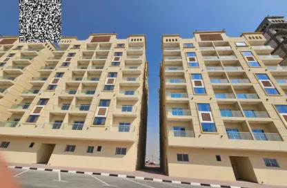 شقة - 2 غرف نوم - 3 حمامات للبيع في قرية الأميرة - عجمان