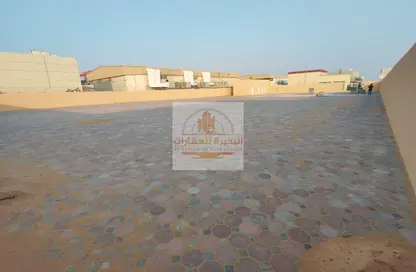أرض - استوديو للايجار في الصجعة الصناعية - آلصجعه - الشارقة