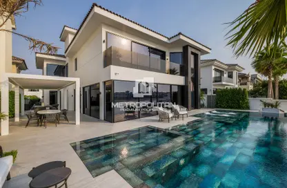 Villa - 5 Bedrooms - 7 Bathrooms for sale in Garden Homes Frond C - Garden Homes - Palm Jumeirah - Dubai