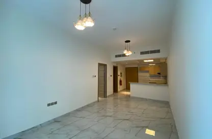 Whole Building - 1 Bedroom for sale in Jumeirah Garden City - Al Satwa - Dubai