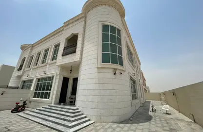 فيلا - 7 غرف نوم - 8 حمامات للايجار في حوشي 1 - حوشي - البادي - الشارقة