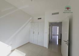 صورةغرفة فارغة لـ: تاون هاوس - 3 غرف نوم - 4 حمامات للبيع في مساكن نسمه - ّالطي - الشارقة, صورة 1