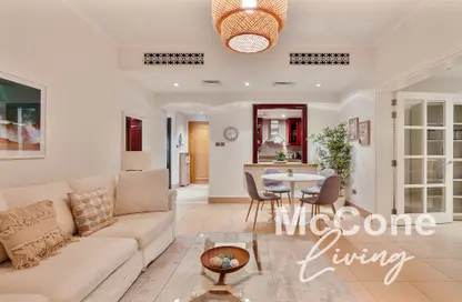 Apartment - 2 Bedrooms - 2 Bathrooms for rent in Kamoon 1 - Kamoon - Old Town - Dubai