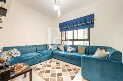 Living Room image for: Townhouse - 3 Bedrooms - 4 Bathrooms for sale in Sharjah Sustainable City - Sharjah, Image 1
