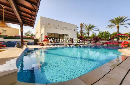 Villa - 4 Bedrooms - 4 Bathrooms for sale in Meadows 9 - Meadows - Dubai