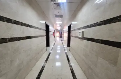 Apartment - 2 Bedrooms - 2 Bathrooms for rent in Al Dafeinah - Asharej - Al Ain