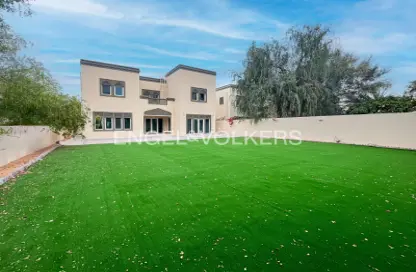 Villa - 3 Bedrooms - 4 Bathrooms for sale in Regional - Jumeirah Park - Dubai