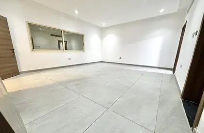 Apartment - Studio - 1 Bathroom for rent in Al Mushrif Villas - Al Mushrif - Abu Dhabi