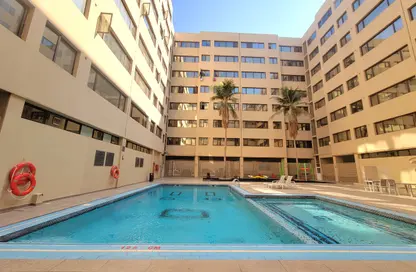 Apartment - 3 Bedrooms - 2 Bathrooms for rent in Silver Sands 1 - Mankhool - Bur Dubai - Dubai