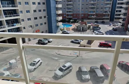 شقة - غرفة نوم - 2 حمامات للبيع في برج 12 - الريف داون تاون - الريف - أبوظبي