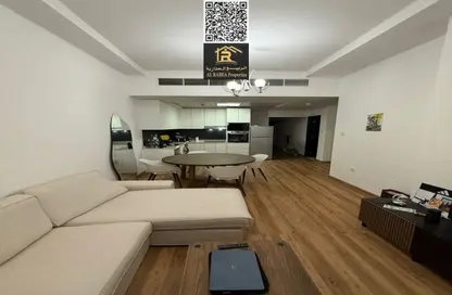 شقة - غرفة نوم - 2 حمامات للبيع في برج بحيرة الإمارات 1 - أبراج بحيرة الإمارات - مدينة الإمارات - عجمان