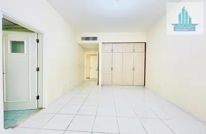 Apartment - 3 Bedrooms - 5 Bathrooms for rent in Al Mamoura - Muroor Area - Abu Dhabi