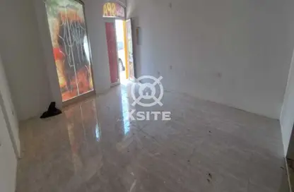 متجر - استوديو - 1 حمام للايجار في ز٠١ - طراز إنجليزي - المدينة الدولية - دبي