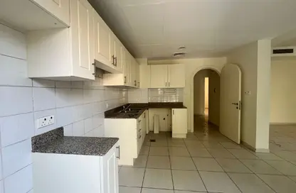 Villa - 2 Bedrooms - 3 Bathrooms for rent in Springs 2 - The Springs - Dubai