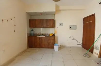 Apartment - Studio - 1 Bathroom for rent in Al Nabba - Sharjah