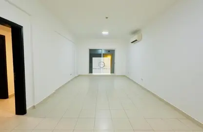 شقة - غرفة نوم - 2 حمامات للايجار في المطينة 226 - المطينة - ديرة - دبي