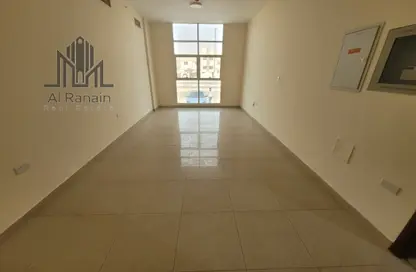 شقة - غرفة نوم - 2 حمامات للايجار في العامريه - الجيمي - العين