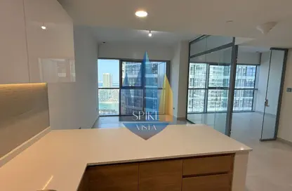 شقة - غرفة نوم - 1 حمام للبيع في راديانت سكوير - مدينة الأضواء - جزيرة الريم - أبوظبي