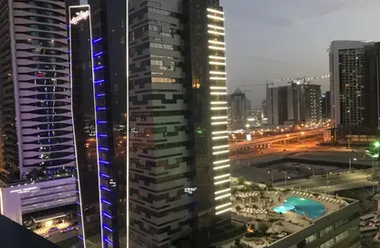 Apartment - 1 Bedroom - 2 Bathrooms for rent in The Signature - Burj Khalifa Area - Downtown Dubai - Dubai