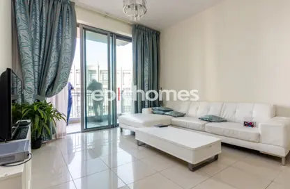Living Room image for: Apartment - 1 Bedroom - 1 Bathroom for rent in Standpoint Tower 1 - Standpoint Towers - Downtown Dubai - Dubai, Image 1