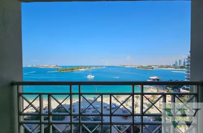 Apartment - 2 Bedrooms - 3 Bathrooms for rent in Al Basri - Shoreline Apartments - Palm Jumeirah - Dubai
