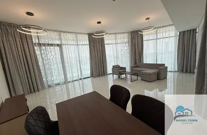 Apartment - 2 Bedrooms - 2 Bathrooms for rent in The Gate - Masdar City - Abu Dhabi