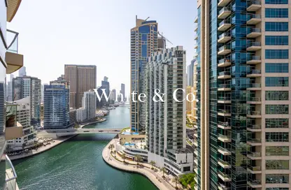 Apartment - 1 Bedroom - 2 Bathrooms for rent in Fairfield Tower - Park Island - Dubai Marina - Dubai
