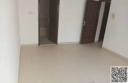 شقة - 3 غرف نوم - 2 حمامات للايجار في مبنى جيباس 3 - الراشدية 2 - الراشدية - عجمان