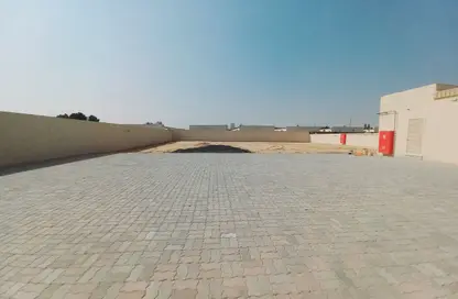 أرض - استوديو للايجار في الصجعة الصناعية - آلصجعه - الشارقة