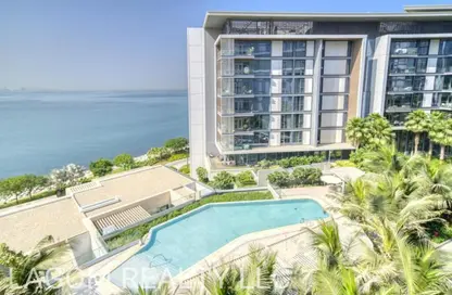 Apartment - 2 Bedrooms - 3 Bathrooms for rent in Bluewaters - Dubai