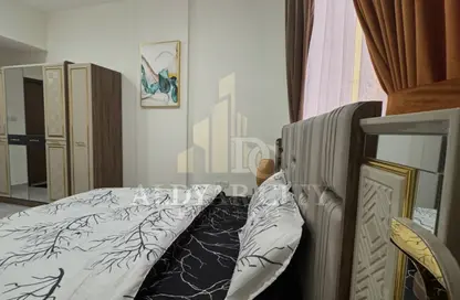 شقة - 2 غرف نوم - 3 حمامات للايجار في مساكن كورنيش عجمان - طريق كورنيش عجمان - عجمان