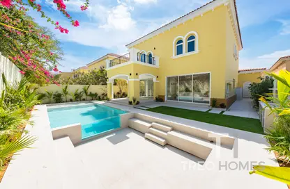 Villa - 4 Bedrooms - 5 Bathrooms for sale in Legacy - Jumeirah Park - Dubai