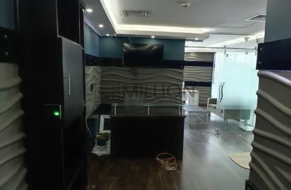 مكتب - استوديو - 1 حمام للايجار في برج ريجال - الخليج التجاري - دبي